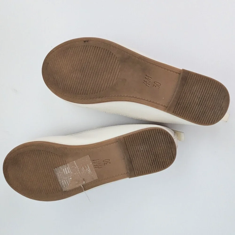 H&M Kids (Size 12-12.5) Off-White/Ivory Mary-Jane/Ballet Flats/Shoes